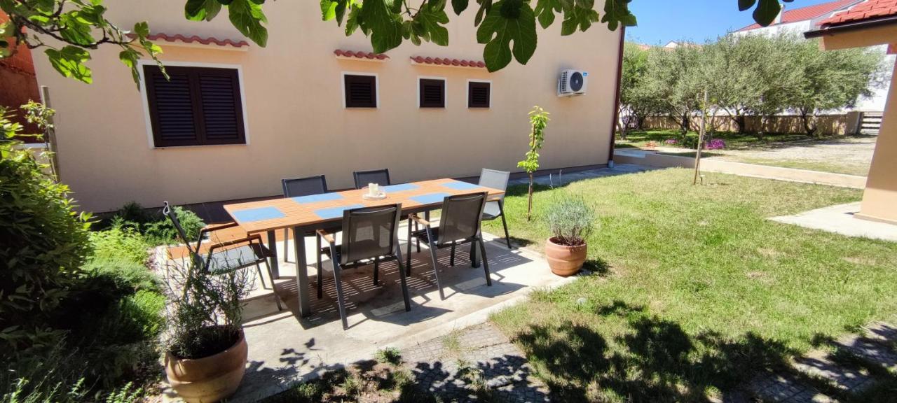 Apartmani Lavanda Vrsi Eksteriør billede